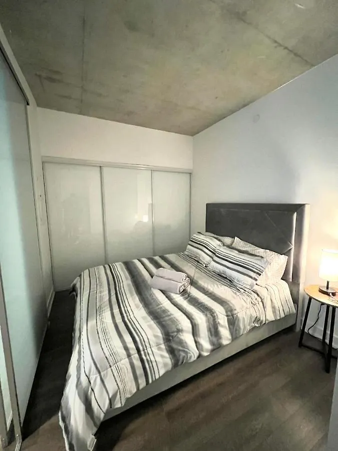 Exquisite One Bedroom Condo Toronto Canada